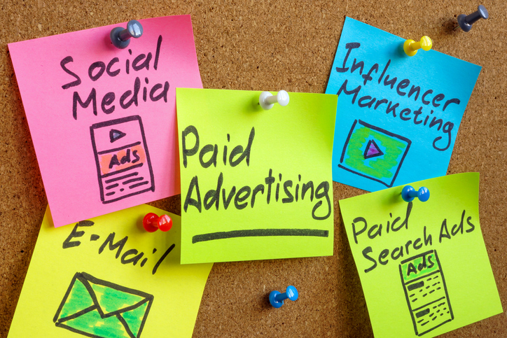 Marketing Degree Programs that are oversee on note board